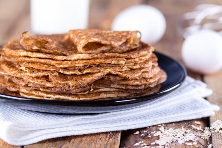 Semolina-Oat Crepes with Sour Milk