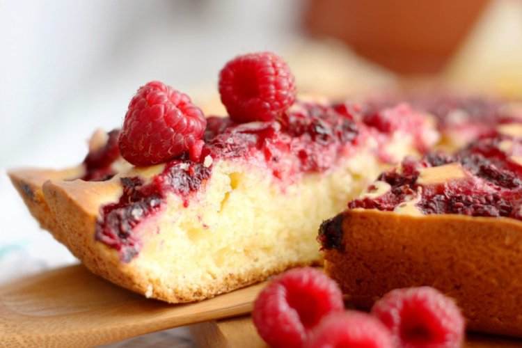 Berry Pie with Sour Milk