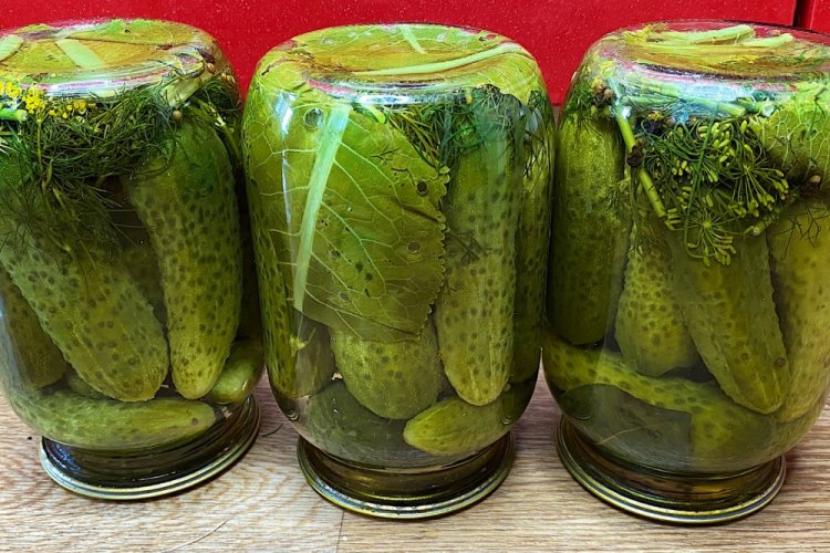 Marinade with Table Vinegar for Cucumbers
