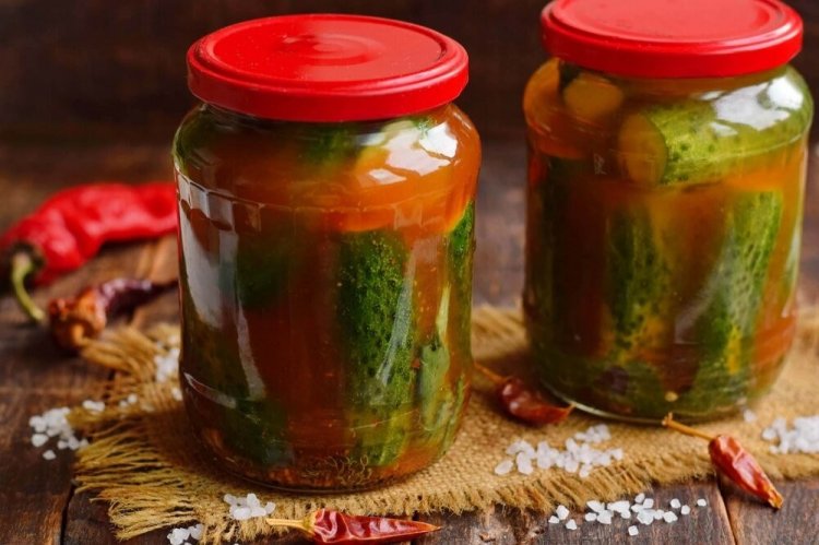 Marinade with Ketchup for Cucumbers for Winter