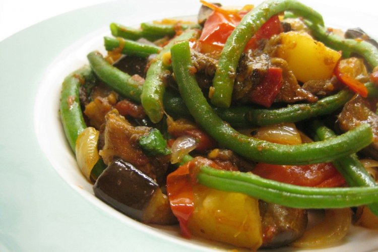 Estofado de verduras con berenjena y judías verdes