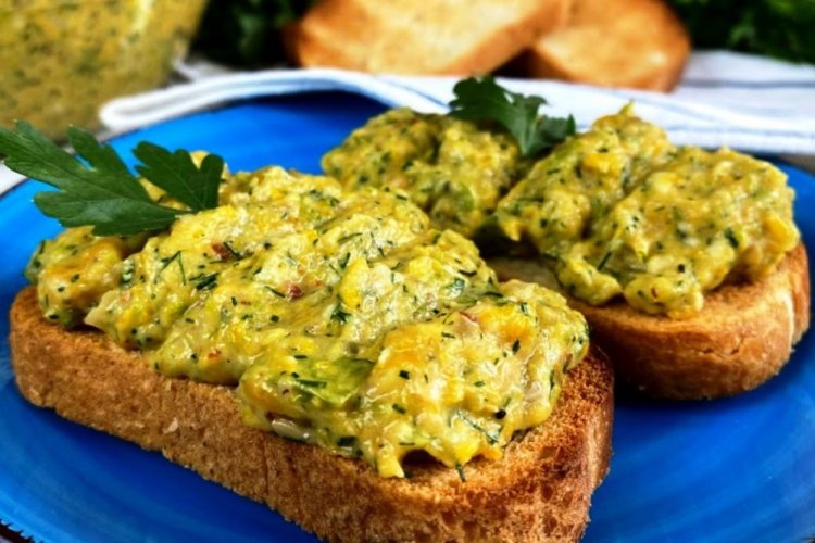 Untable de calabacín asado para sándwiches