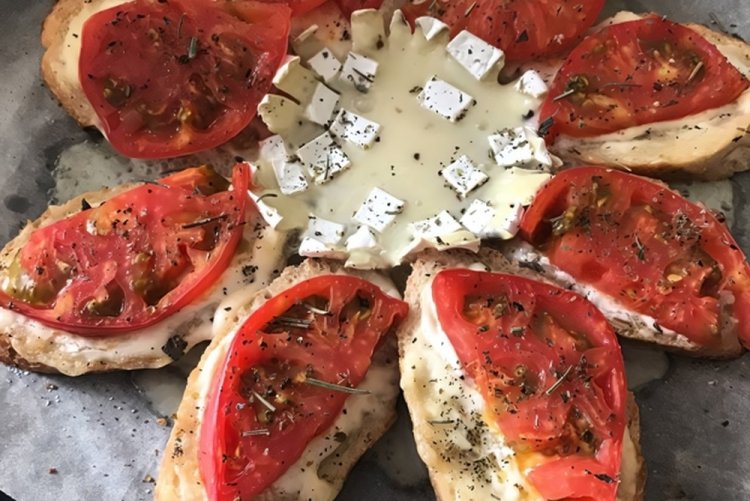 Camembert con bruschettas al horno