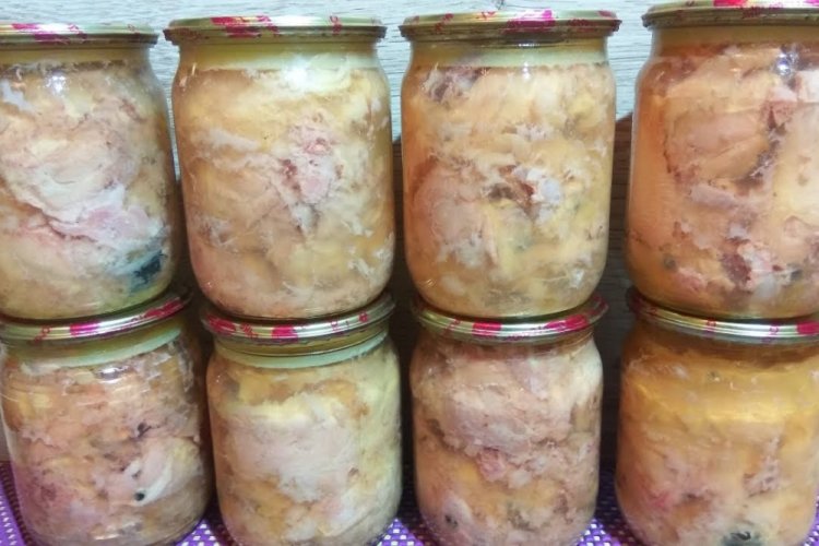 Pollo enlatado en autoclave