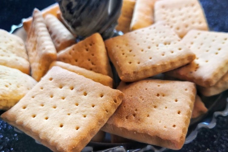 Hardtack Biscuits with Flour and Starch