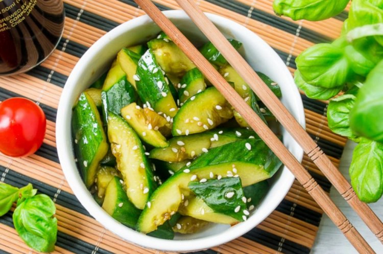 Smashed Cucumbers without Chili