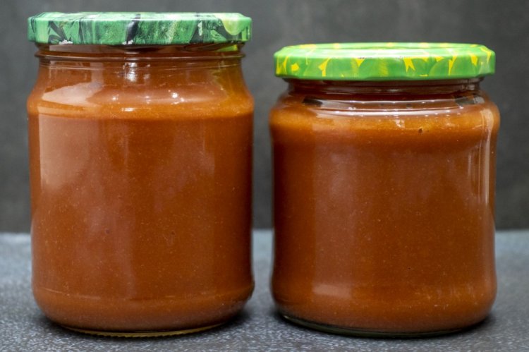 Zucchini Ketchup with Herbs