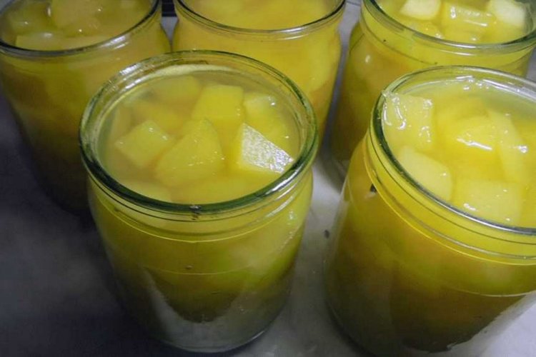 Zucchini with Canned Pineapples for Winter