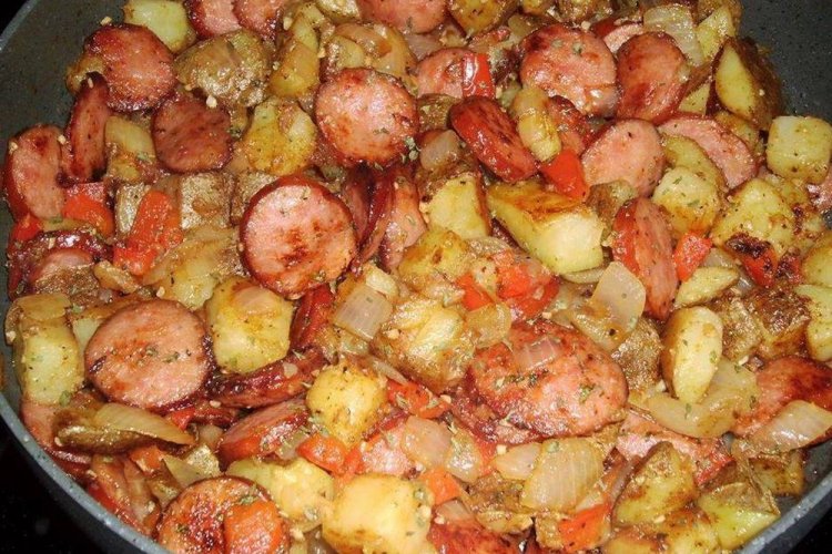 Fried Potatoes with Mushrooms and Sausages