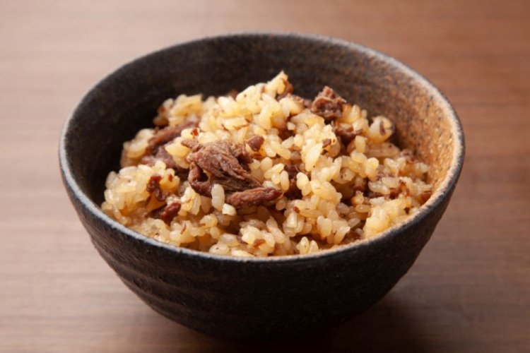 Rice with Stewed Meat in a Skillet