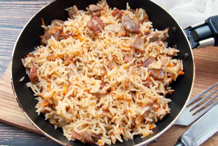 Rice with Stewed Meat and Mushrooms