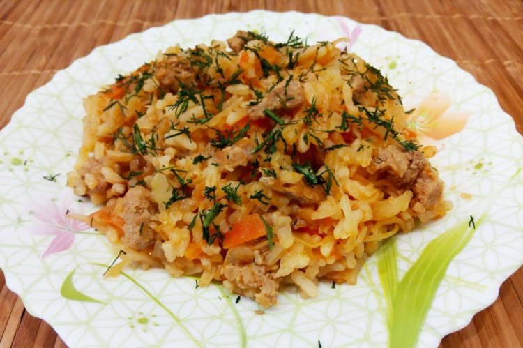 Rice with Stewed Meat and Cabbage