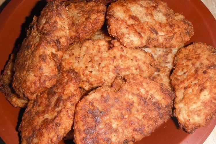 Stewed Meat and Rice Patties