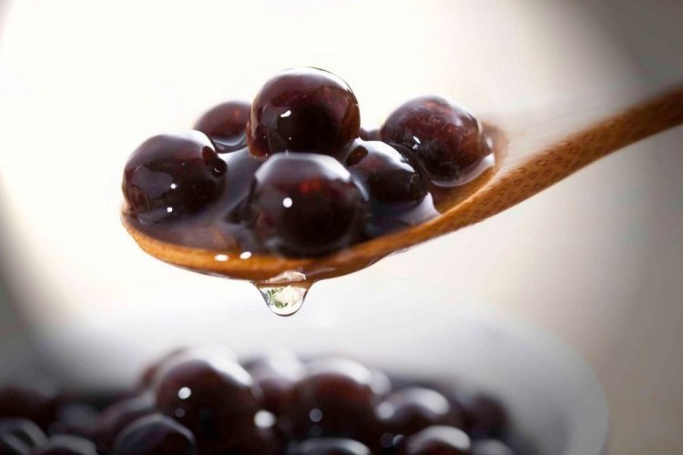 Tapioca Starch and Cocoa Pearls for Bubble Tea