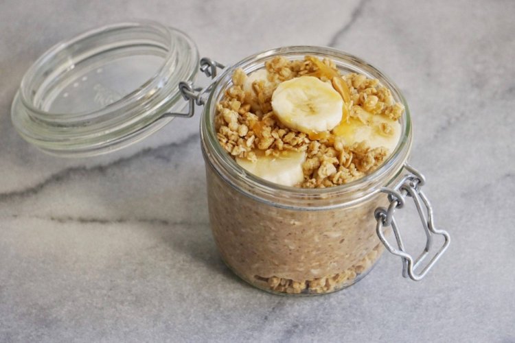 Banana Overnight Oats in a Jar
