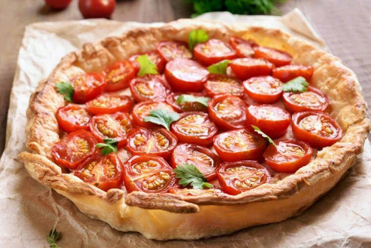 Pastel italiano de tomate