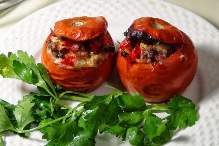 Tomates rellenos de carne