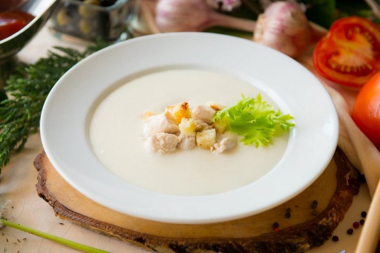 Crema de sopa de pollo