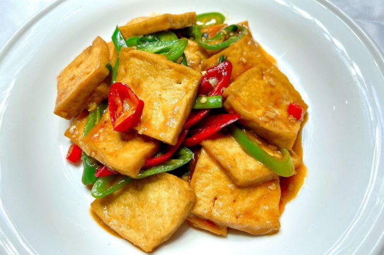 Tofu picante frito