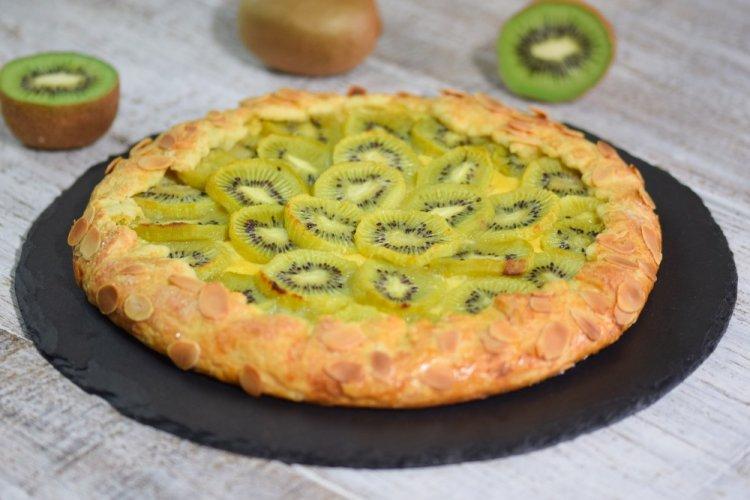 Cottage Cheese Galette with Bananas and Kiwis