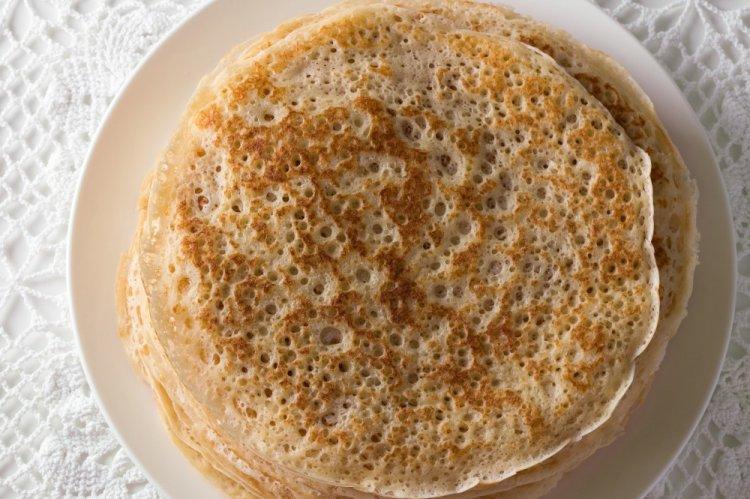 Yeast Ryazhenka Pancakes