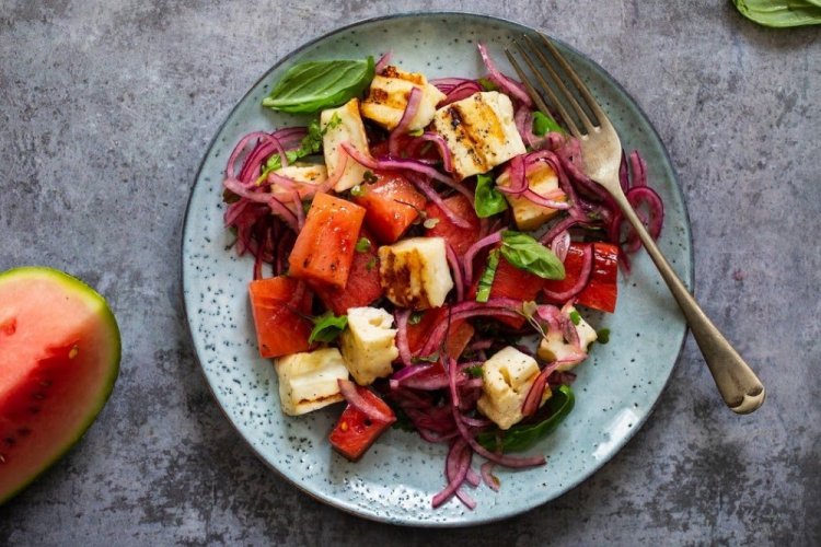 Salad with Fried Halloumi Cheese and Watermelon