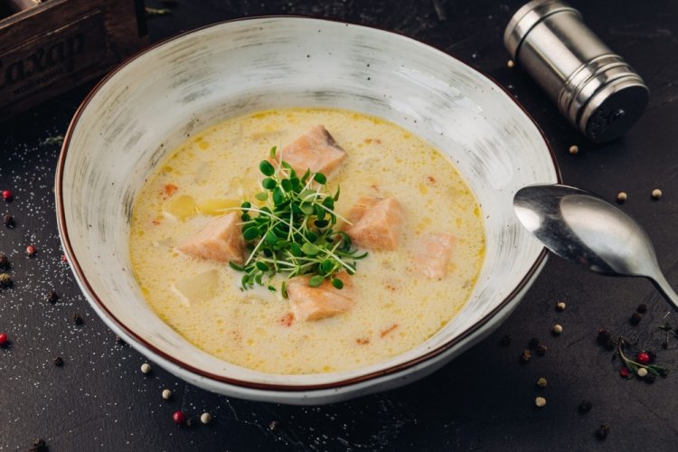 Finnish Fish Soup with Cream and Flour