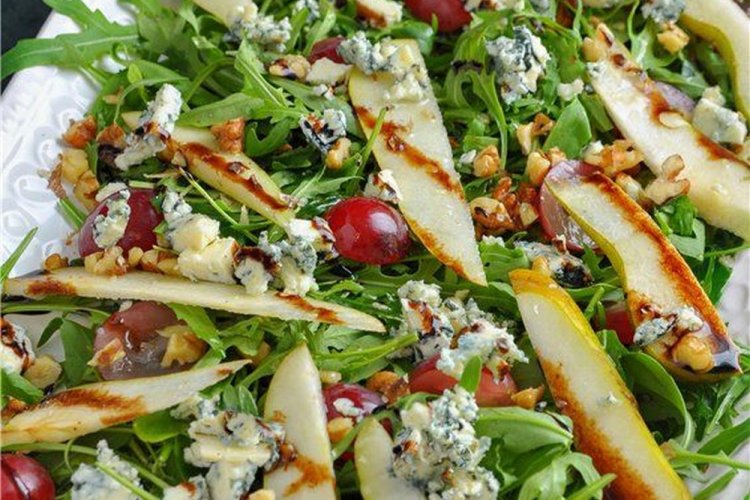 Pear and Blue Cheese Salad