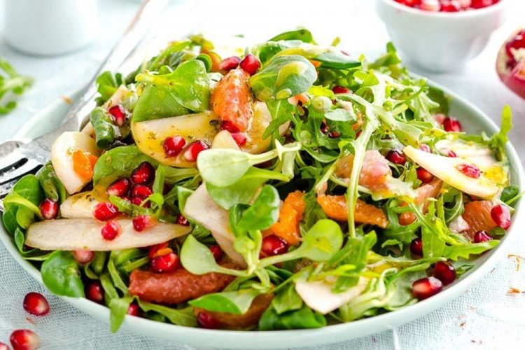 Fruit Salad with Arugula