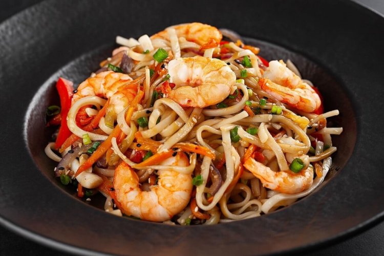 Wok Noodles with Shrimp and Napa Cabbage