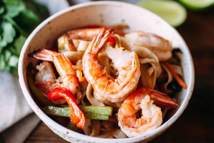 Wok Noodles with Shrimp and Cucumber