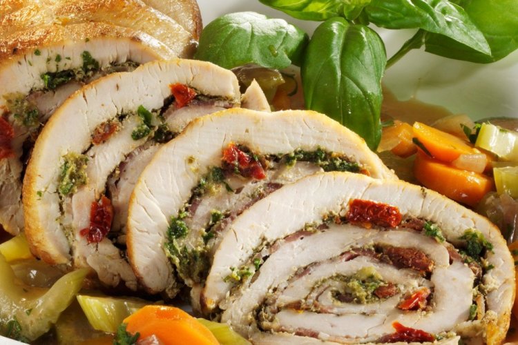 Chicken Roulade with Vegetables and Cheese