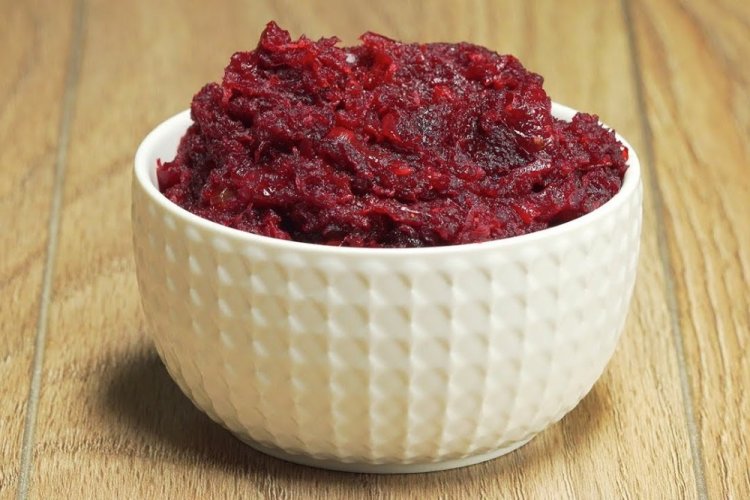 Beetroot Caviar with Onions and Carrots