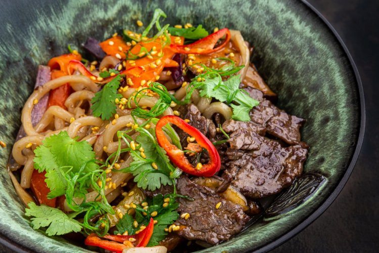Beef Wok Noodles with Eggplant