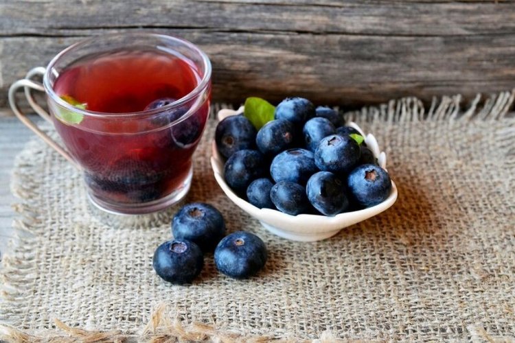 Té de arándanos con jengibre congelado