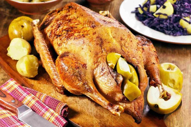 Pato con manzanas al horno