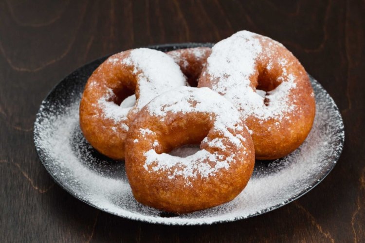 Doughnuts with Egg Yolks