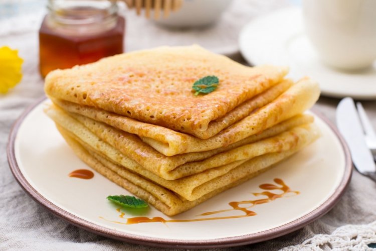 Pancakes with Egg Yolks