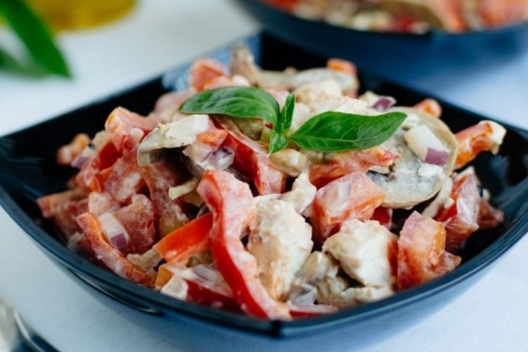 Chicken and Bell Pepper Salad