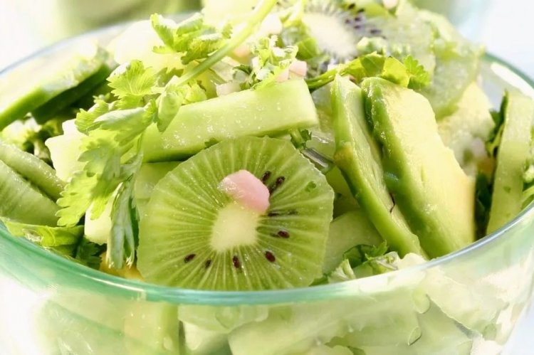 Kiwi and Avocado Salad