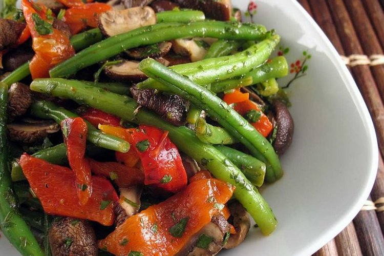 Ensalada templada de champiñones y judías