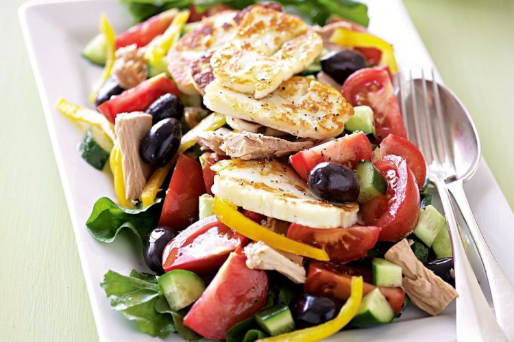 Ensalada templada con queso Halloumi