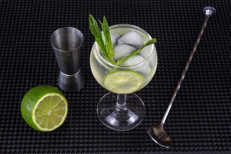 Martini Royale