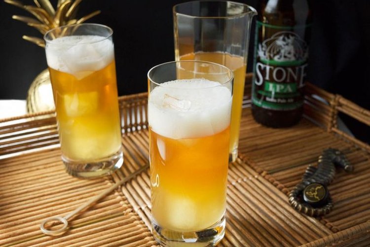 Cerveza de piña
