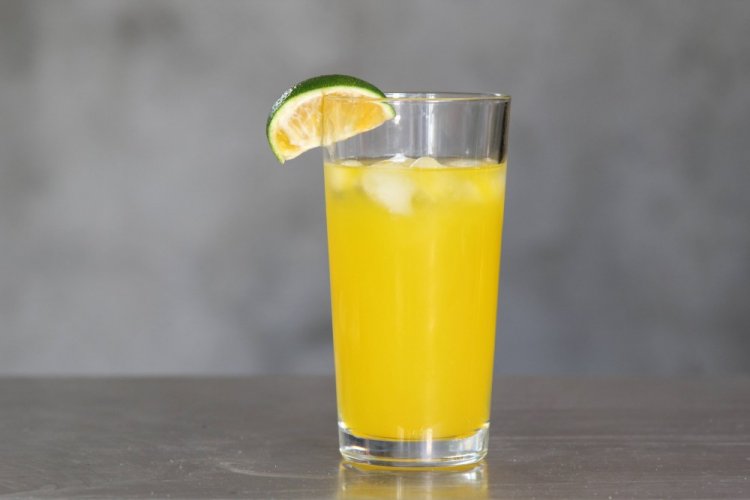 Bebida energética de naranja