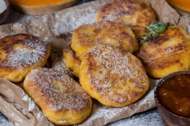Syrniki with Semolina and Pumpkin
