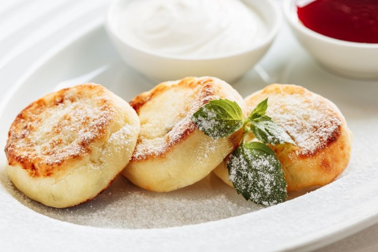 Baked Syrniki with Semolina