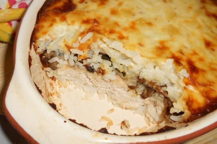 Pudín de arroz con pollo y champiñones