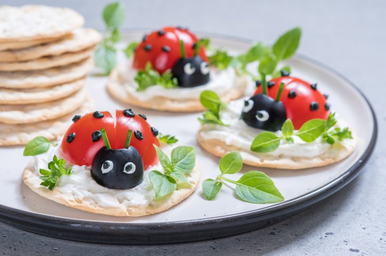 20 recetas de canapés coloridos y fáciles para niños