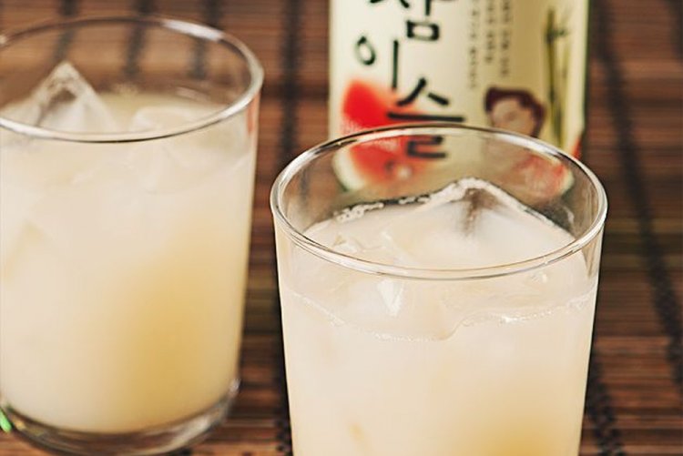 Cóctel con Soju, Coñac y Leche